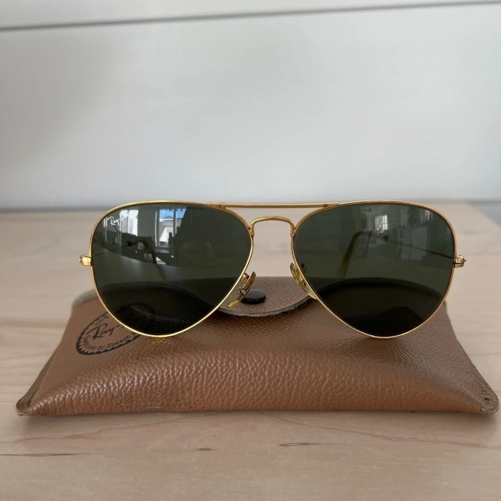 Vintage 1990’s B&L LO205 Ray Ban USA Aviator Sunglasses Gold Plate and Case